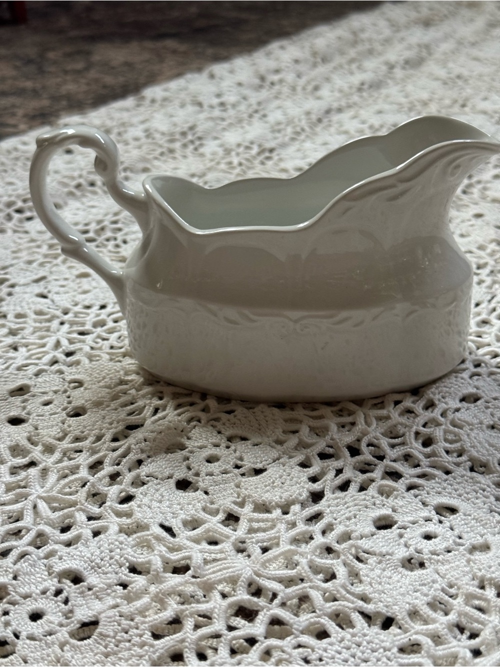 Vintage J&G Meakin Sterling Colonial English Ironstone White Gravy Boat